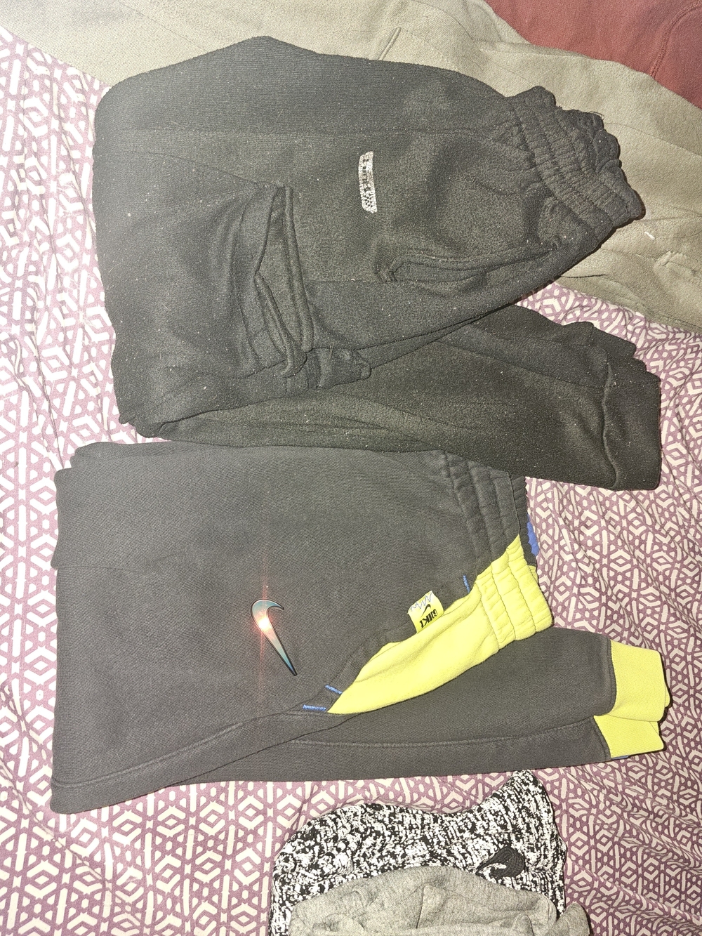 Joggers Lot Boys Size 8(m) - Picture 6 of 8